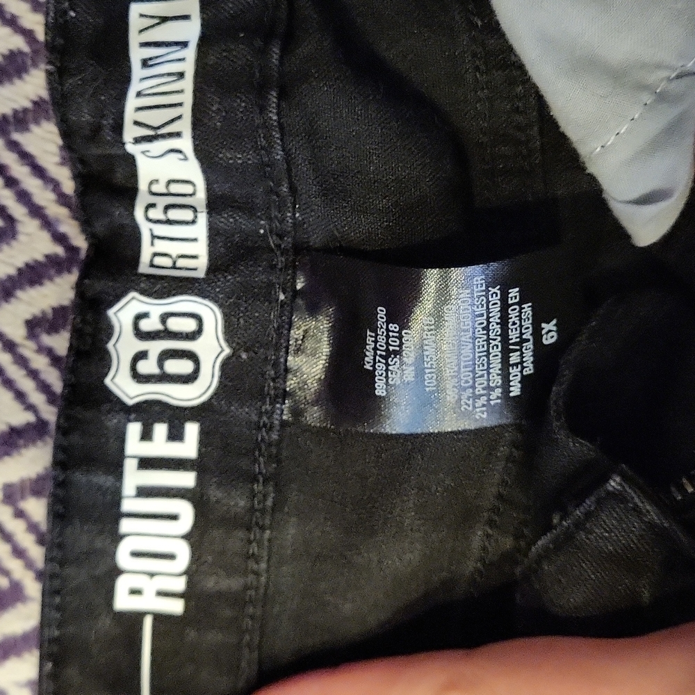 Jeans - Picture 2 of 5
